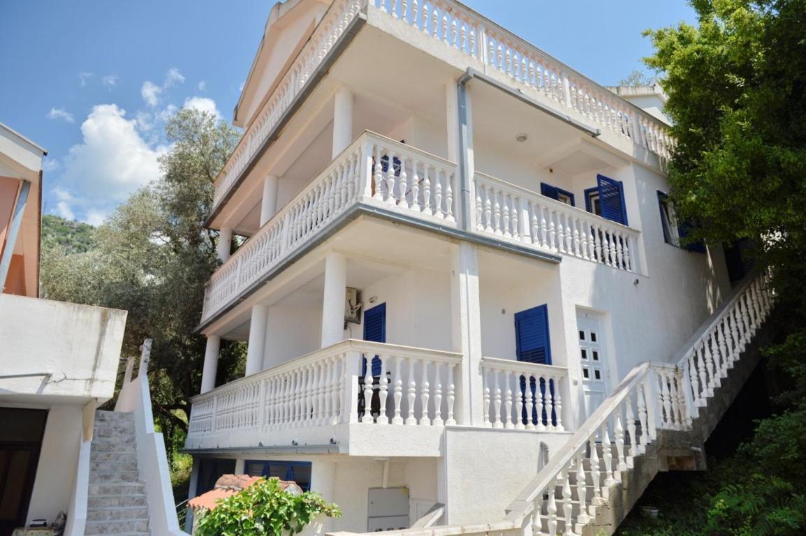 Rafailovici Holiday Apartments المظهر الخارجي الصورة