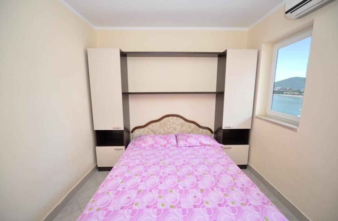 Rafailovici Holiday Apartments المظهر الخارجي الصورة