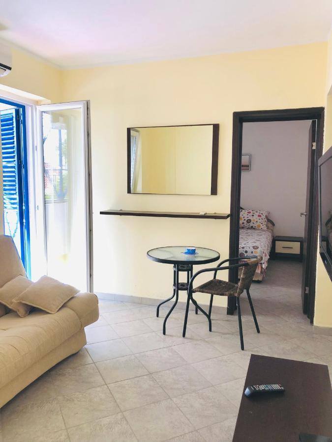 Rafailovici Holiday Apartments المظهر الخارجي الصورة