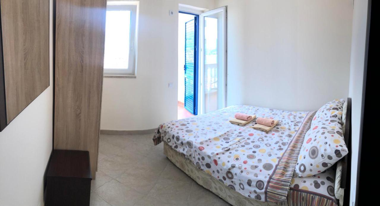 Rafailovici Holiday Apartments المظهر الخارجي الصورة