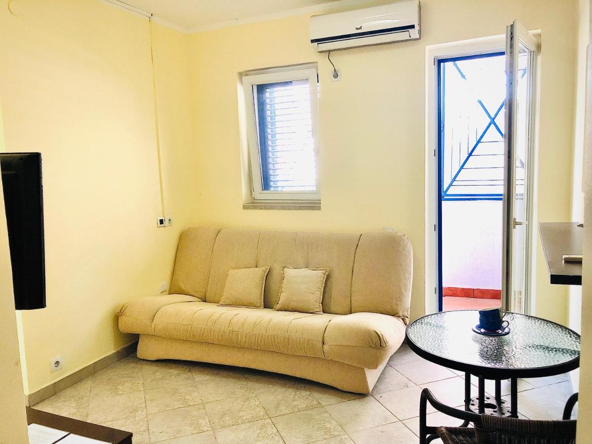 Rafailovici Holiday Apartments المظهر الخارجي الصورة