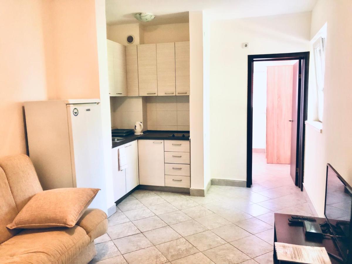 Rafailovici Holiday Apartments المظهر الخارجي الصورة