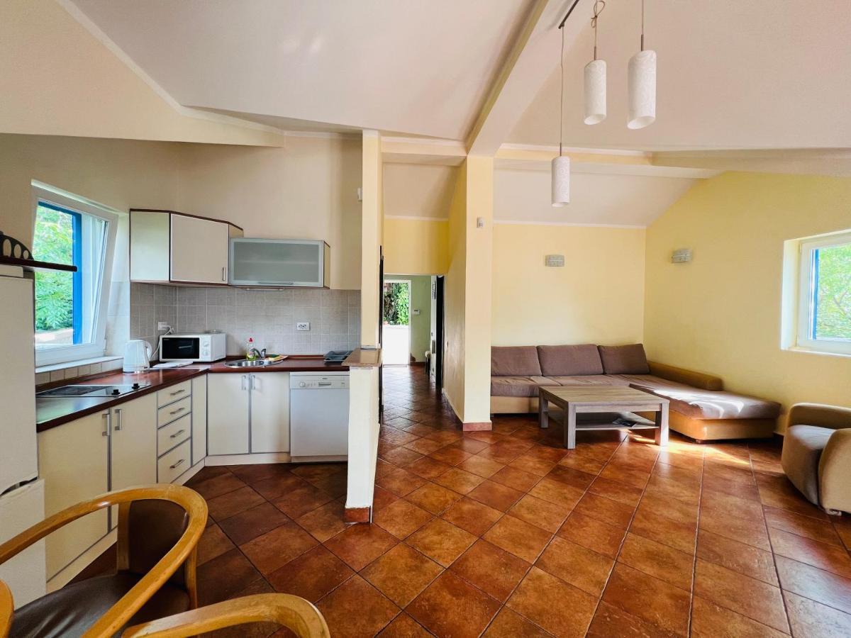 Rafailovici Holiday Apartments المظهر الخارجي الصورة
