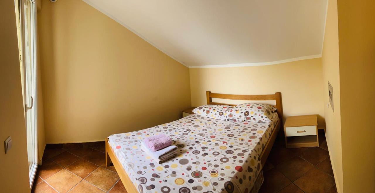 Rafailovici Holiday Apartments المظهر الخارجي الصورة